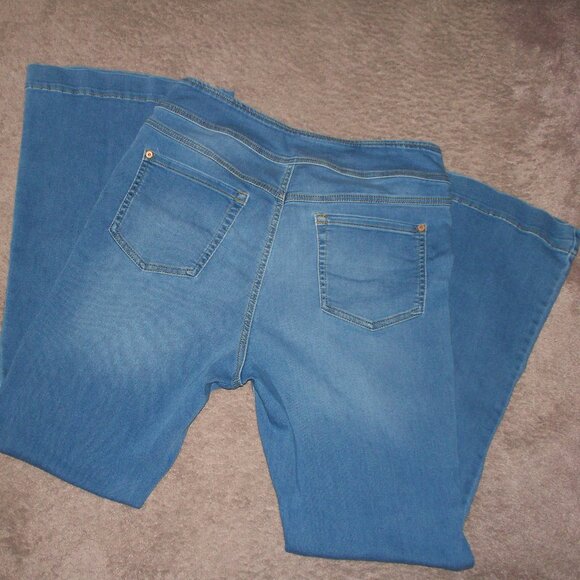 INC denim Jeans - Picture 3 of 4
